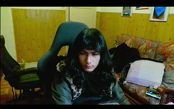 calliemaggotbone online show from 12.15.25