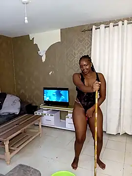 Snapshot of TerryAssqueen254 chatting on 02.05.25 TerryAssqueen254 online show from 02.05.25