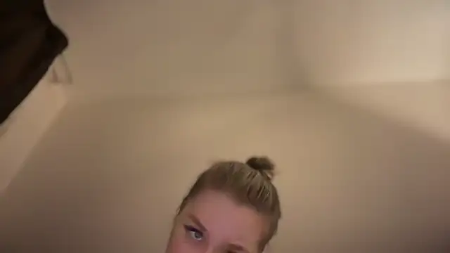 Isabel-Bailey online show from 01.03.25