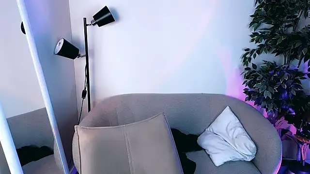 Snapshot of Noah_ElmerX chatting on 02.24.26 Noah ElmerX online show from 02.24.26