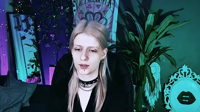 Snapshot of Noah_ElmerX chatting on 07.07.26 Noah ElmerX online show from 07.07.26