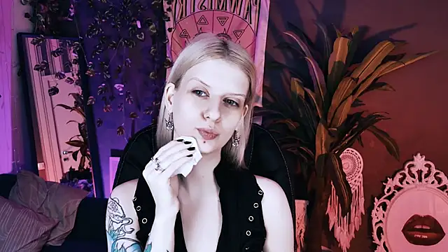 Snapshot of Noah_ElmerX chatting on 07.14.26 Noah ElmerX online show from 07.14.26