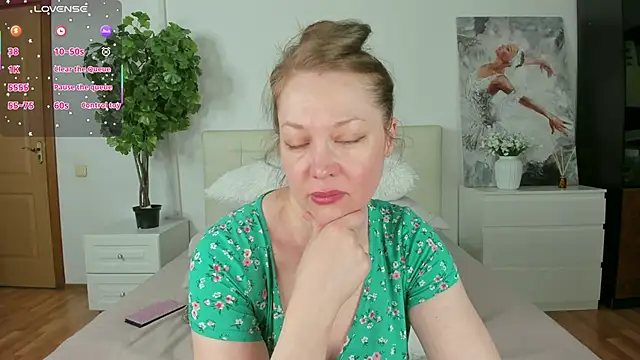 CutieGinger online show from 04.08.26