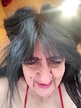 Lovely Lori online show from 11.26.25