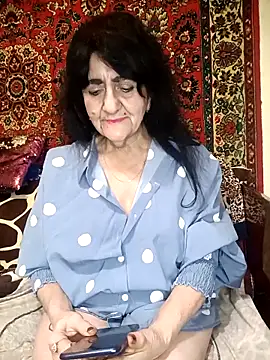 Lovely Lori online show from 11.28.25