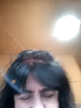 Lovely Lori online show from 12.04.25