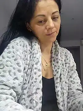 bruneta sexy23 online show from 12.15.24