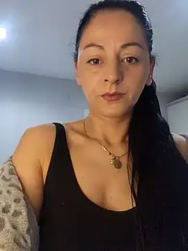 bruneta sexy23 online show from 03.11.25