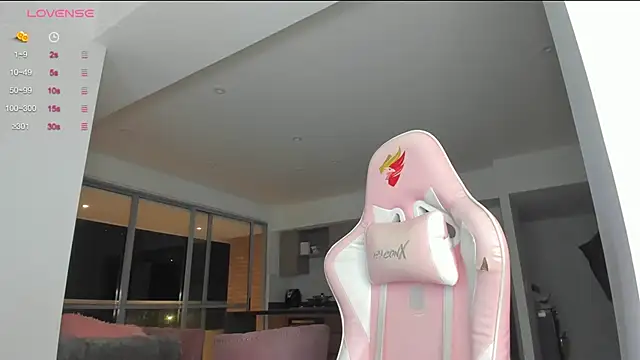 mia yourmommy online show from 01.22.25