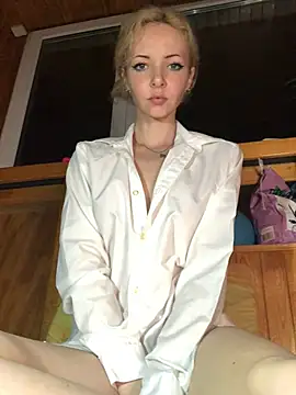 Snapshot of Kristina03 chatting on 02.17.25 Kristina03 online show from 02.17.25