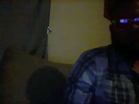 Snapshot of xXFeelsGoodXx chatting on 02.15.25 xXFeelsGoodXx online show from 02.15.25