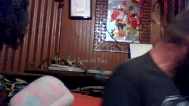 Snapshot of xXFeelsGoodXx chatting on 10.04.25 xXFeelsGoodXx online show from 10.04.25