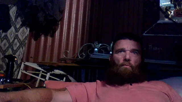Snapshot of xXFeelsGoodXx chatting on 10.14.25 xXFeelsGoodXx online show from 10.14.25
