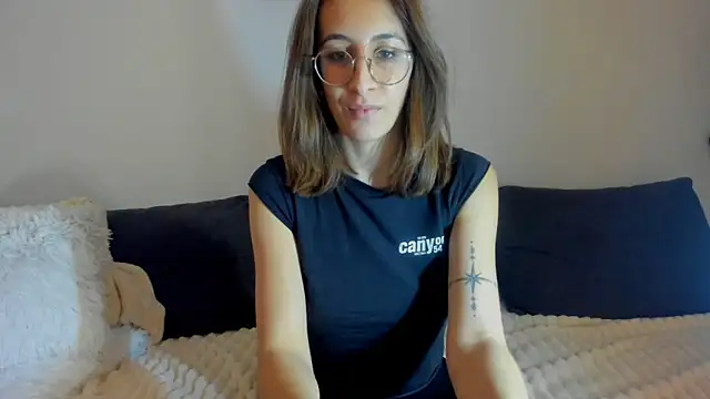 Snapshot of DesireMore90 chatting on 02.03.26 DesireMore90 online show from 02.03.26