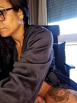 Allana Squirt online show from 04.12.26