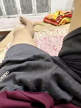 Horny boy321 online show from 10.10.25