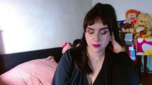 Snapshot of collette_beaufoy_ chatting on 05.05.26 collette beaufoy online show from 05.05.26