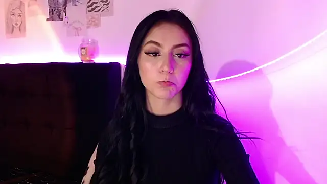 Snapshot of Coralinnee_ chatting on 01.24.25 Coralinnee online show from 01.24.25