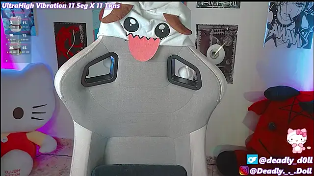 Snapshot of Deadly_Doll chatting on 12.28.24 Deadly Doll online show from 12.28.24