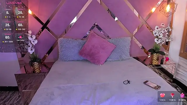 SHANONCLARK online show from 02.07.25