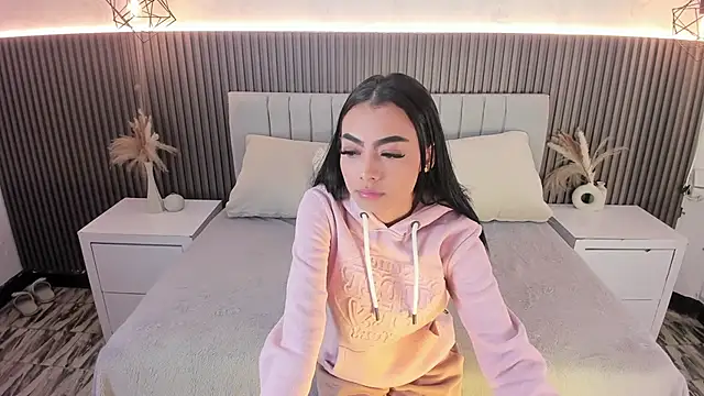 SHANONCLARK online show from 09.18.25