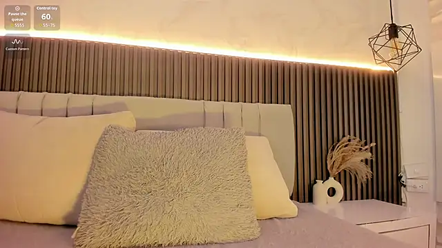 SHANONCLARK online show from 10.15.25