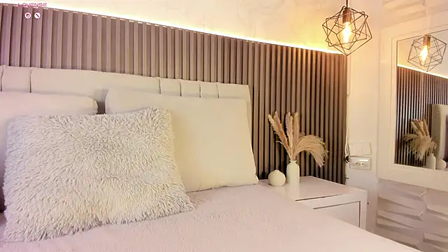 SHANONCLARK online show from 10.30.25