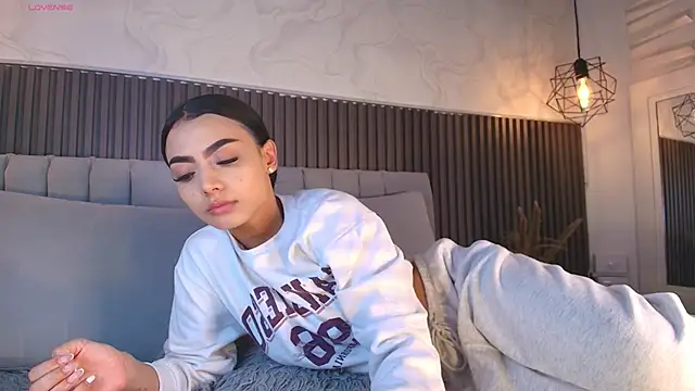 SHANONCLARK online show from 02.24.26