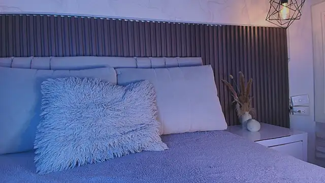 SHANONCLARK online show from 03.24.26