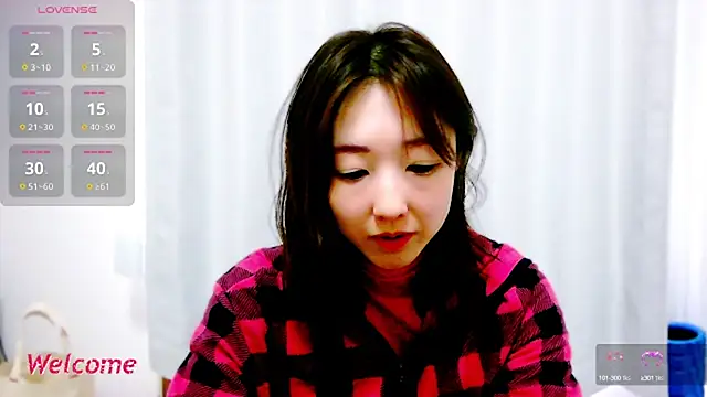 Snapshot of Love_me_Eri_ chatting on 03.03.25 Love me Eri online show from 03.03.25