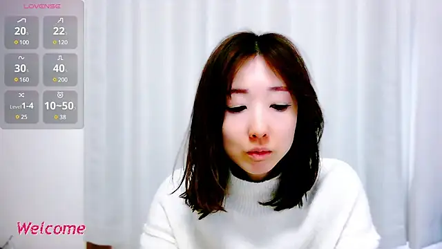 Snapshot of Love_me_Eri_ chatting on 03.10.25 Love me Eri online show from 03.10.25