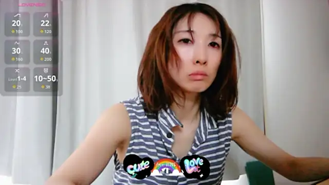 Snapshot of Love_me_Eri_ chatting on 07.25.26 Love me Eri online show from 07.25.26