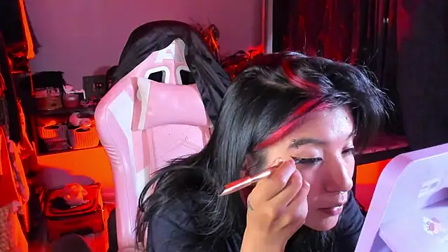 annie walker6 online show from 01.08.26