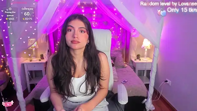 Snapshot of Ellie_Jhonson__ chatting on 01.04.25 Ellie Jhonson online show from 01.04.25