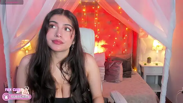 Snapshot of Ellie_Jhonson__ chatting on 01.10.25 Ellie Jhonson online show from 01.10.25