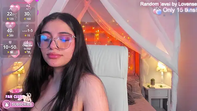 Snapshot of Ellie_Jhonson__ chatting on 01.20.25 Ellie Jhonson online show from 01.20.25