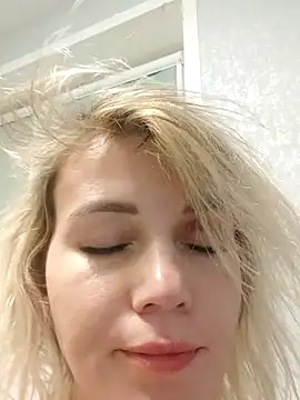 Snapshot of Linda_Gregory chatting on 12.16.24 Linda Gregory online show from 12.16.24