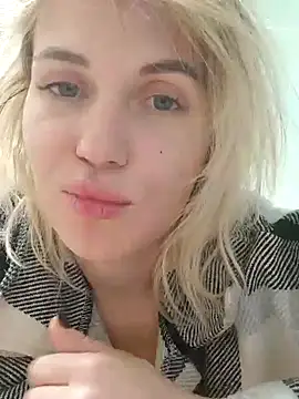 Snapshot of Linda_Gregory chatting on 01.04.25 Linda Gregory online show from 01.04.25