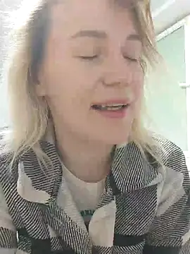 Snapshot of Linda_Gregory chatting on 01.31.25 Linda Gregory online show from 01.31.25