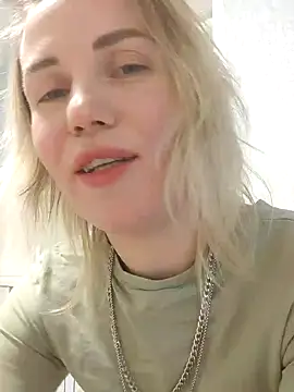 Snapshot of Linda_Gregory chatting on 02.12.25 Linda Gregory online show from 02.12.25