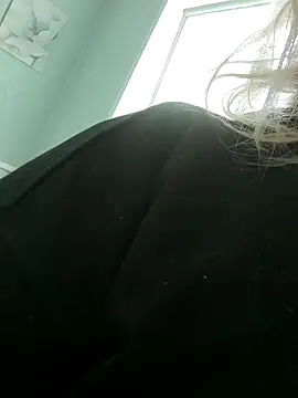 Snapshot of Linda_Gregory chatting on 03.19.25 Linda Gregory online show from 03.19.25