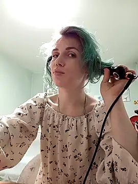 Snapshot of Linda_Gregory chatting on 12.14.25 Linda Gregory online show from 12.14.25