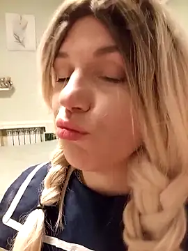 Snapshot of Linda_Gregory chatting on 03.22.26 Linda Gregory online show from 03.22.26
