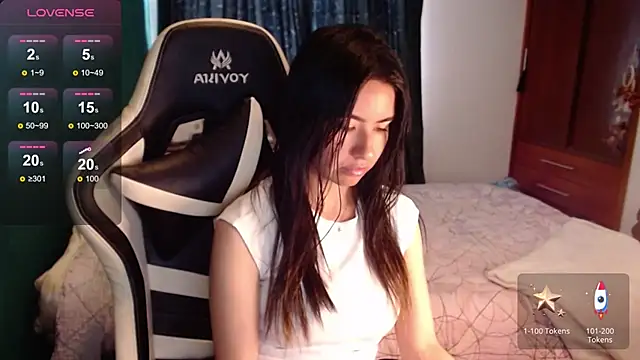 Snapshot of alice_middlee chatting on 06.01.26 alice middlee online show from 06.01.26