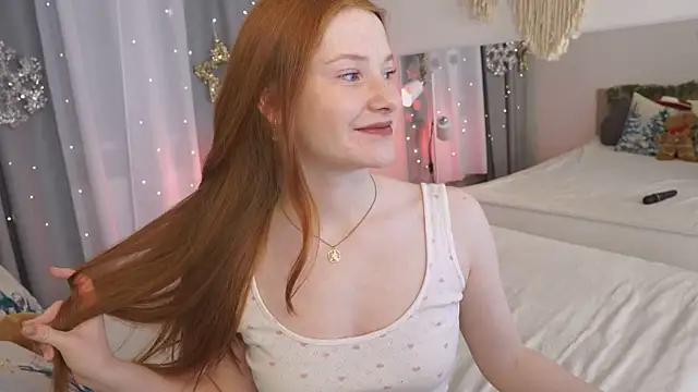 FiaMoor online show from 12.22.25