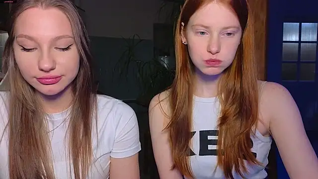 Snapshot of MiaKeler chatting on 01.23.25 MiaKeler online show from 01.23.25