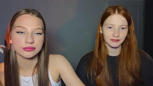 Snapshot of MiaKeler chatting on 02.06.25 MiaKeler online show from 02.06.25