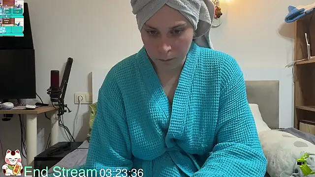 Snapshot of ShiroiFubuki chatting on 04.01.26 ShiroiFubuki online show from 04.01.26