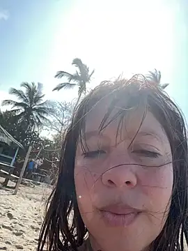 Snapshot of Bruja_lu chatting on 02.25.25 Bruja lu online show from 02.25.25