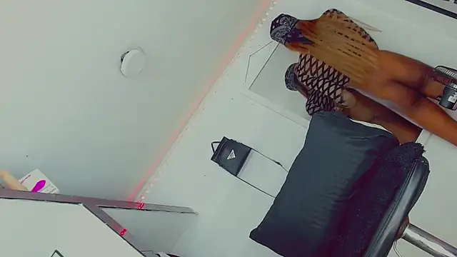 candy kendall online show from 02.22.25